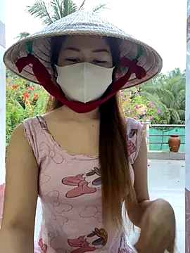 BabyThree_'s cam snapshot