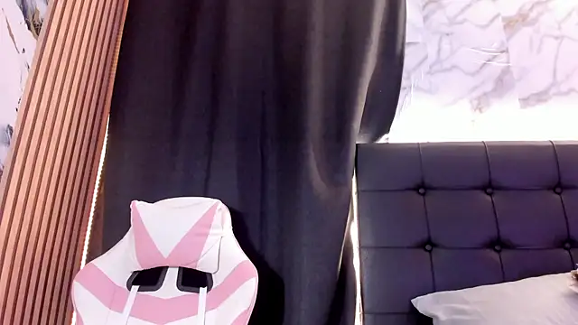 Scarlet_DLuce's cam snapshot