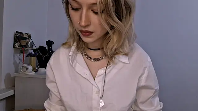 SilvanaKelson's cam snapshot