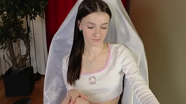 E_l_i_z_e_'s cam snapshot