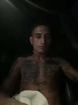 Cuban_4777 live sex cam