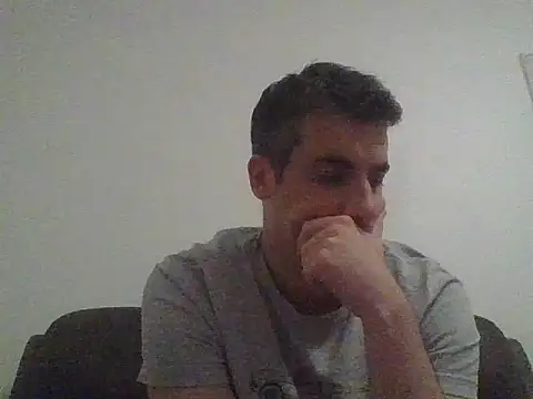 JulioIsHere4you live sex cam