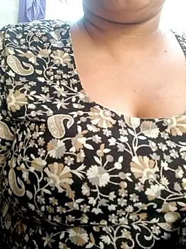 Rubi_Verma's cam snapshot