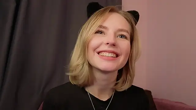 BaileyBernos's cam snapshot