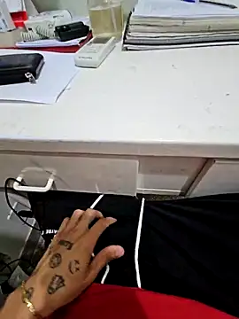 Rodriguess010's cam snapshot