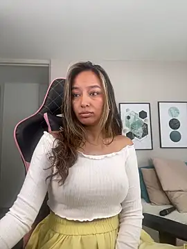 DianaHopson's cam snapshot