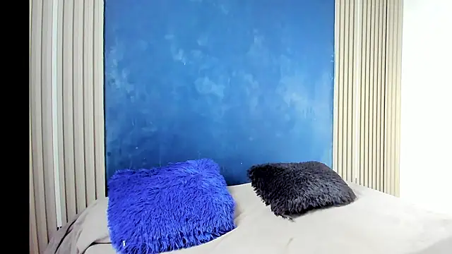 ParisAndMathias's cam snapshot