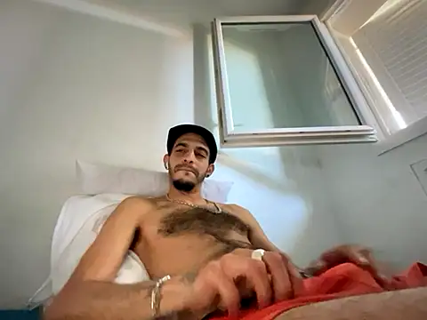 Rebeu313's cam snapshot