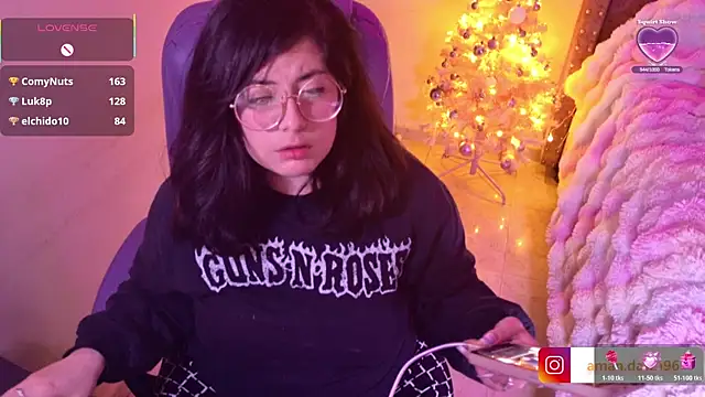 Azamy-12 live sex cam