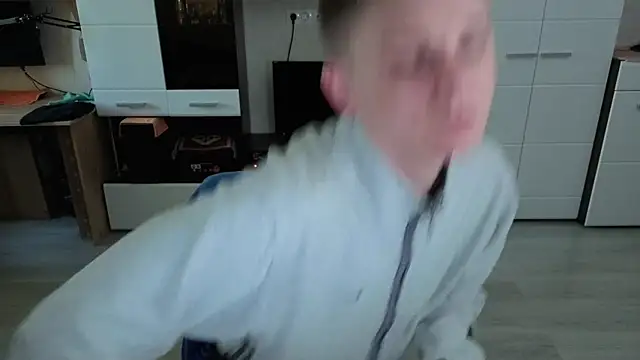 angryzan's cam snapshot