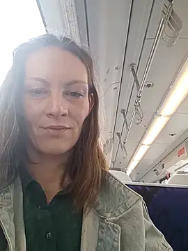 myPetiteGf18's cam snapshot