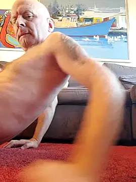 Daddysweetcock live sex cam