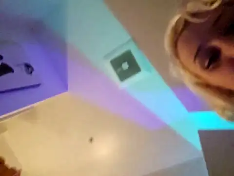 RaisingDaisy's cam snapshot