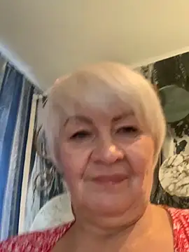 Laura_Millf's cam snapshot