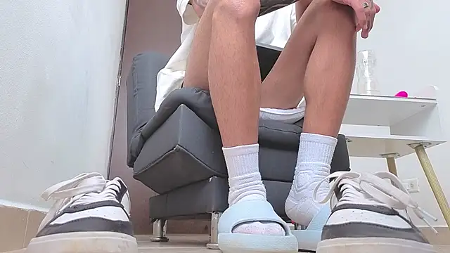 Saturno_v live sex cam