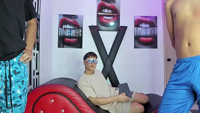 GRETTY_BOYS's cam snapshot