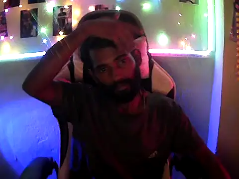 FriskyGender's cam snapshot