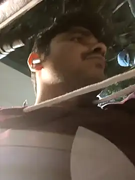 puneriboy32 live sex cam