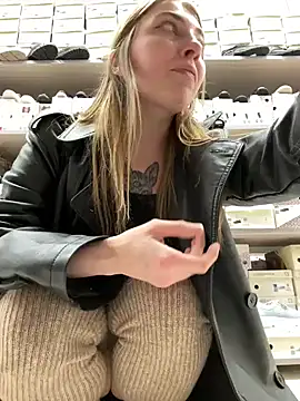 Sunny___Bunny live sex cam