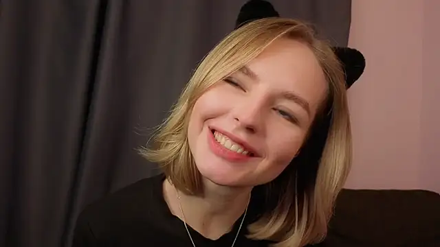 BaileyBernos's cam snapshot