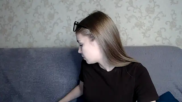 HitGyrl's cam snapshot