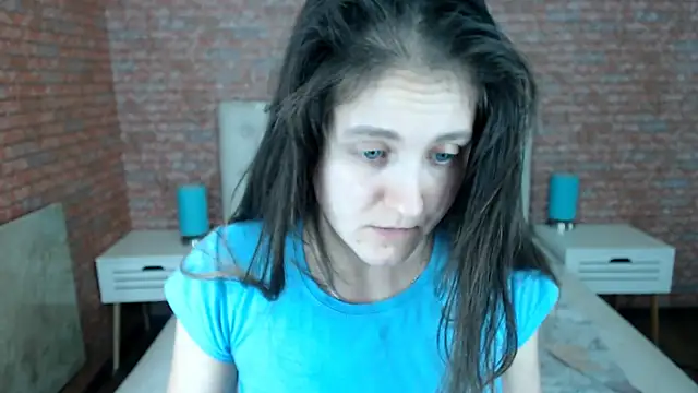 Holliy_Cooper's cam snapshot