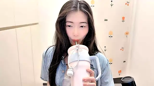 xixi-baobao's cam snapshot