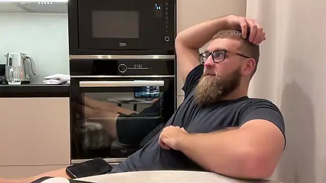 Bear_bear_ live sex cam