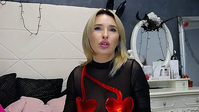 IssaSmith's cam snapshot