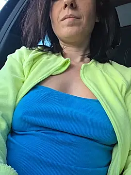 Risky_woman's cam snapshot