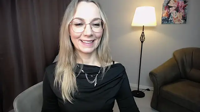 Ava_Elior's cam snapshot