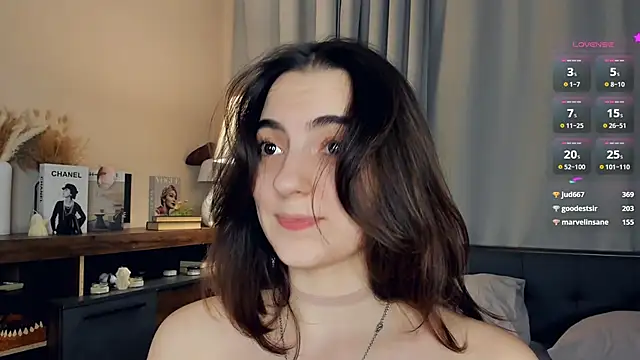 DracosMoon live sex cam