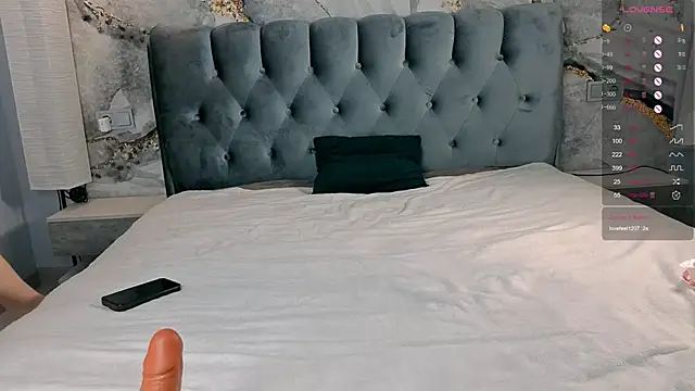 Chloewilldd live sex cam