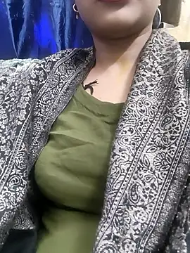 Hot_Alia04's web cam