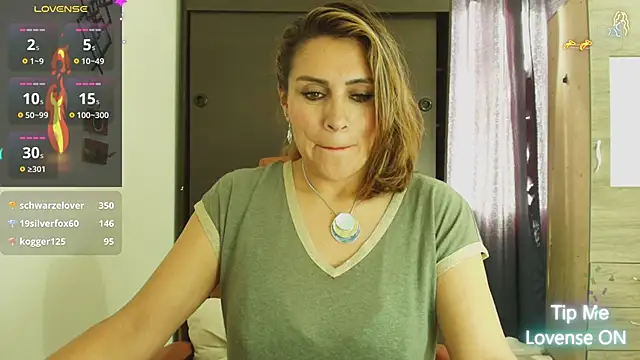 Marysexy73 live sex cam