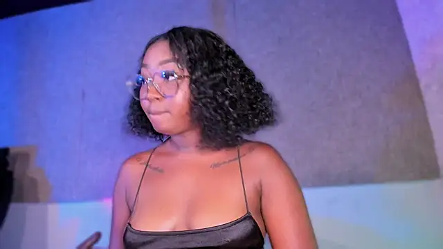 Kishalove_'s cam snapshot