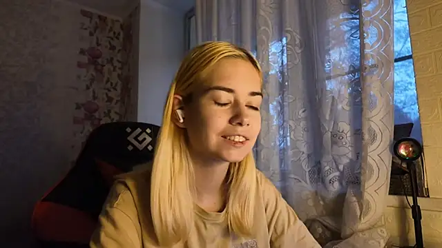 Witching_Moon's cam snapshot