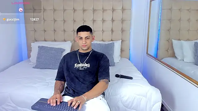 Alex_cute77's cam snapshot