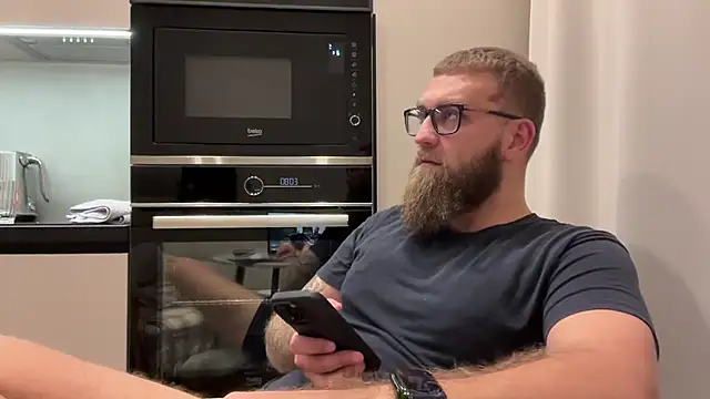 Bear_bear_ live sex cam