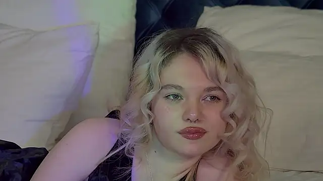 AnnaDelon's cam snapshot