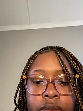 cutebigblackgirl's cam snapshot