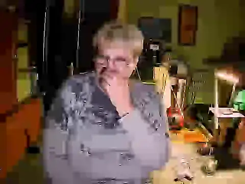 LOLA8888's cam snapshot