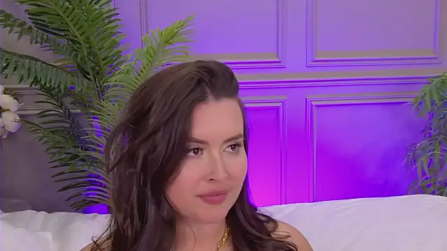 TrishaWinslet live sex cam