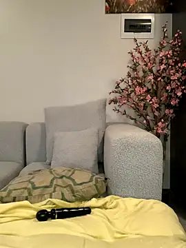 CurvyDesire1 live sex cam