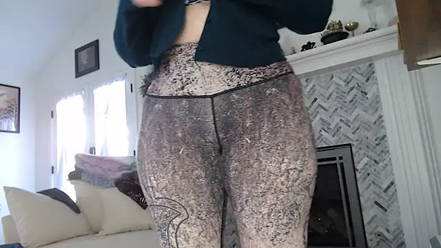 AuroraWillows live sex cam