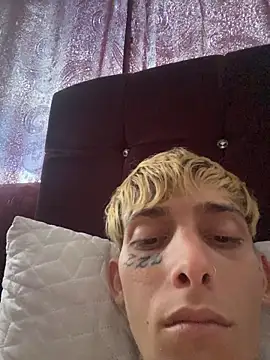 KinkyLatinCock live sex cam