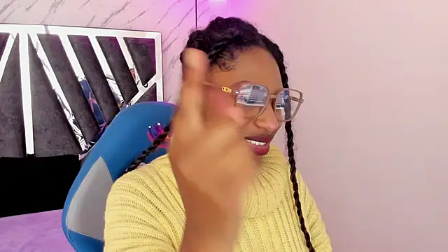 Queen_perla_ live sex cam