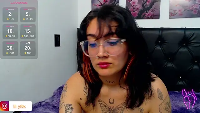 lily_f00x's cam snapshot