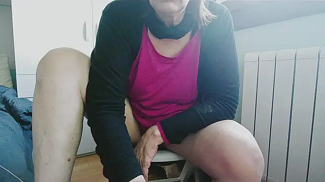 ladybendata's cam snapshot