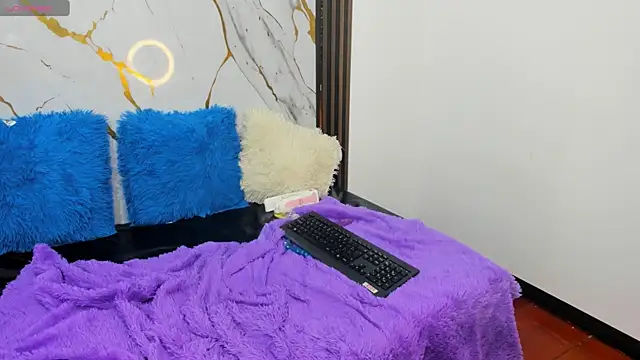 ashley_xxx_hh's cam snapshot